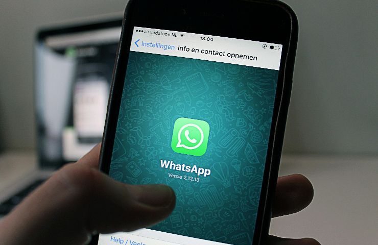 Modificare sfondi su WhatsApp