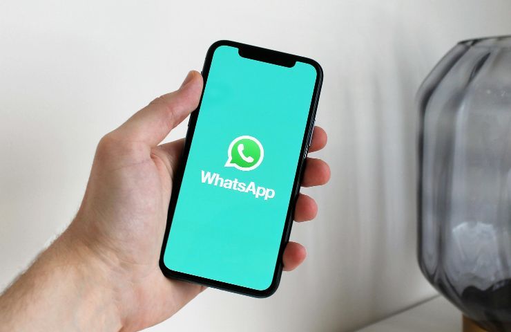 Modificare sfondo della tastiera su WhatsApp